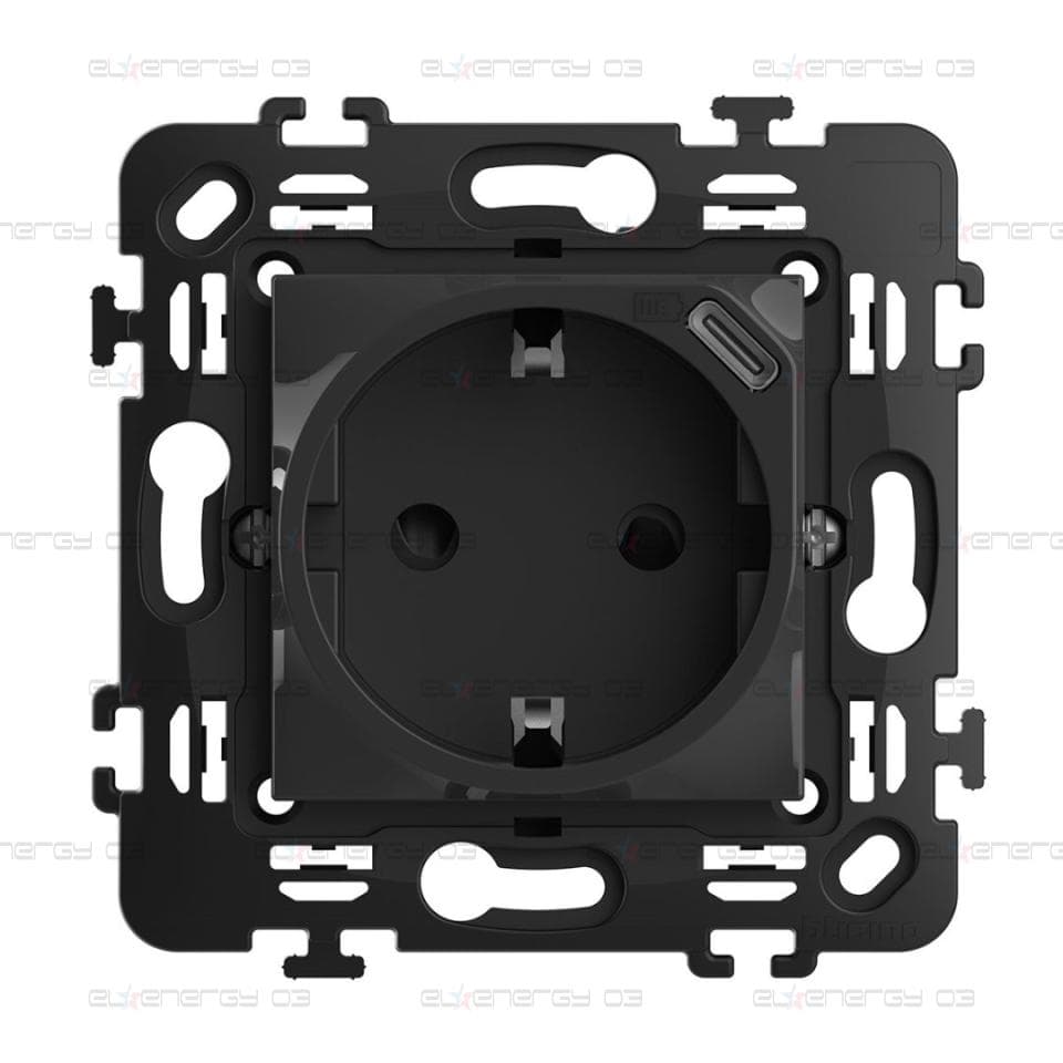 Контакт ШУКО 2P+E 16A + USB тип C 1.5A 7.5W 2 мод. цвят Черен Classia Bticino