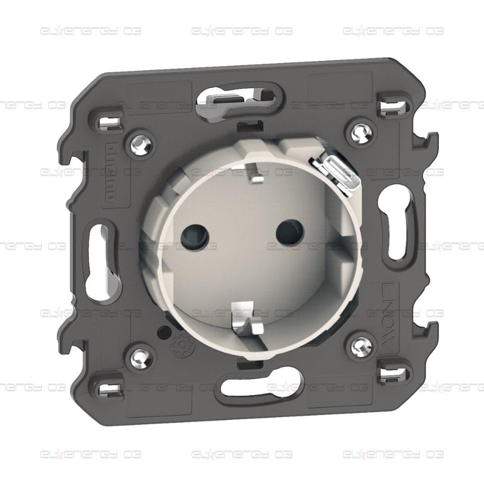 Контакт ШУКО 2P+E 16A + USB тип C 1.5A 7.5W с носеща рамка 2 мод. цвят Крем Living Now Bticino