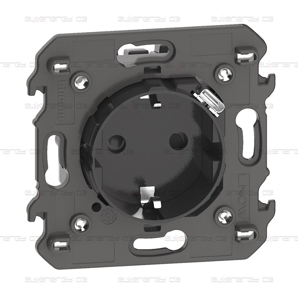 Контакт ШУКО 2P+E 16A + USB тип C 1.5A 7.5W с носеща рамка 2 мод. цвят Черен Living Now Bticino